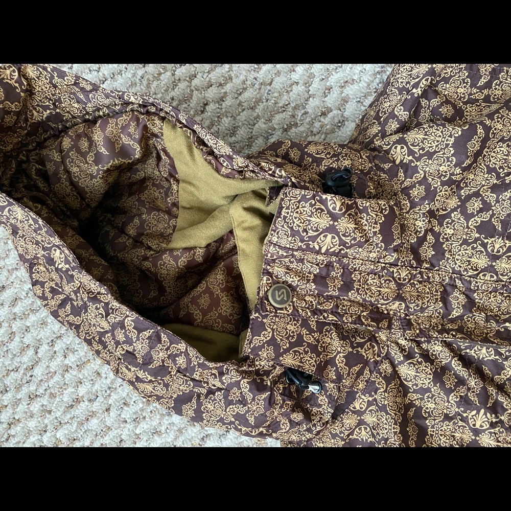 Simms Women’s Winter Jacket - Picture 2 of 7